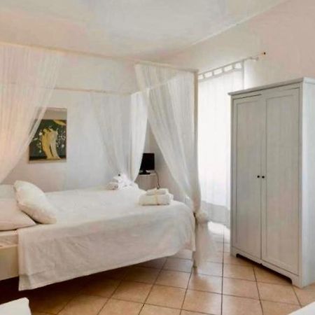 La Locanda Di Andrea Il Pescatore Bed & Breakfast Borgo Montenero Luaran gambar