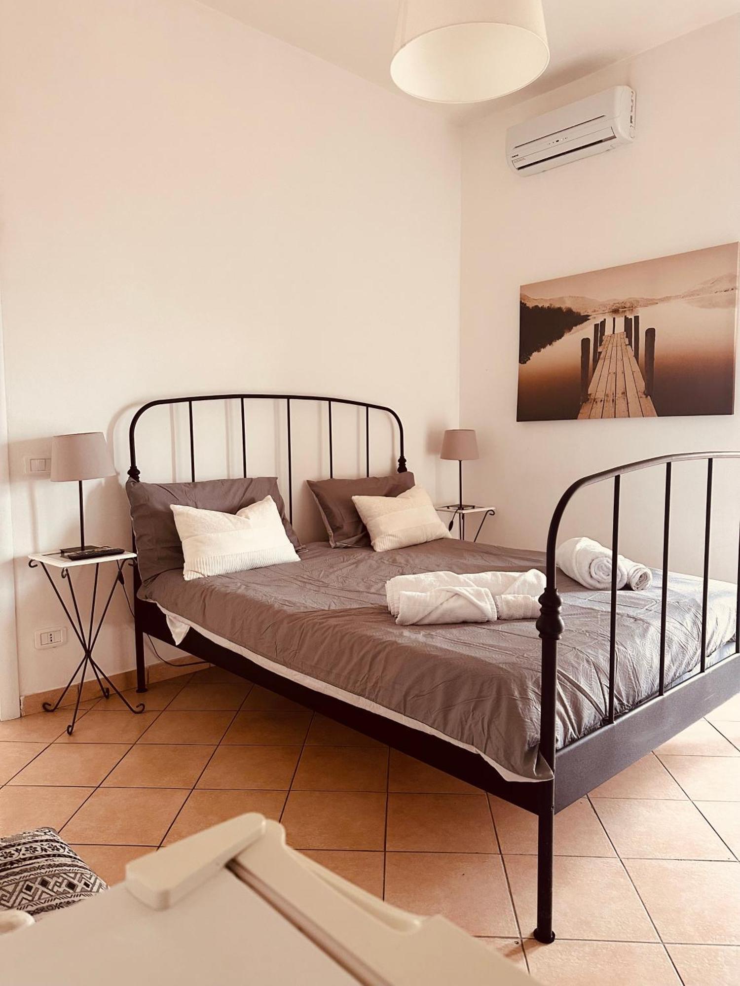 La Locanda Di Andrea Il Pescatore Bed & Breakfast Borgo Montenero Luaran gambar